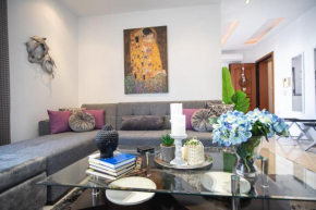Luxury & Cozy Apartment